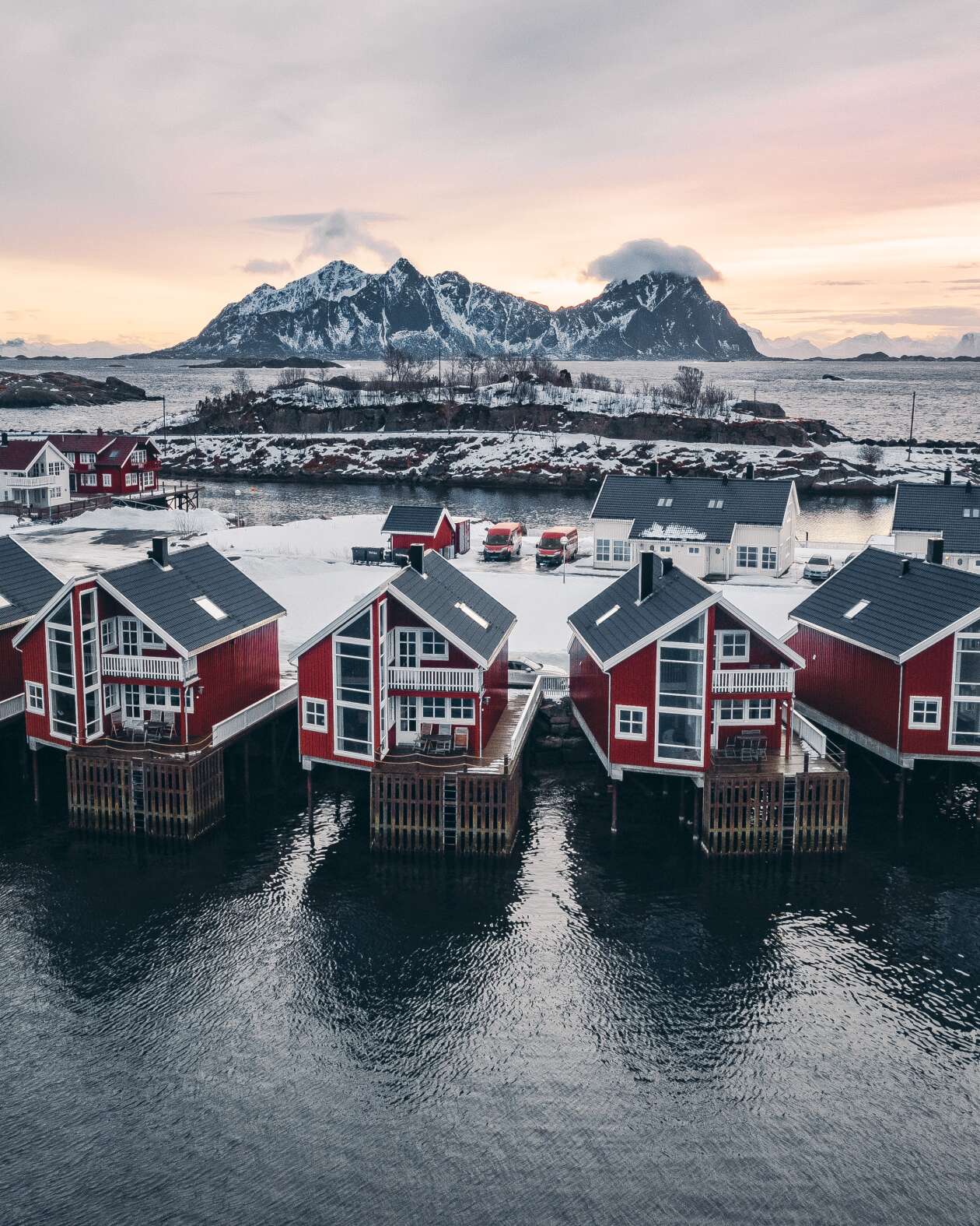 Vindveggen | Svinøya Rorbuer